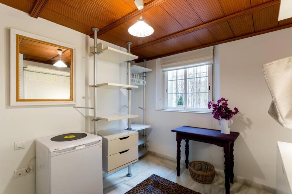 Pretty Duplex In Bohemian District-City Center Севилья Экстерьер фото