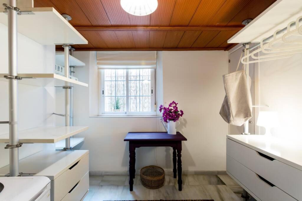 Pretty Duplex In Bohemian District-City Center Севилья Экстерьер фото